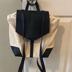 FabFitFun Deux Lux Beige/Black Demi Backpack NWOT